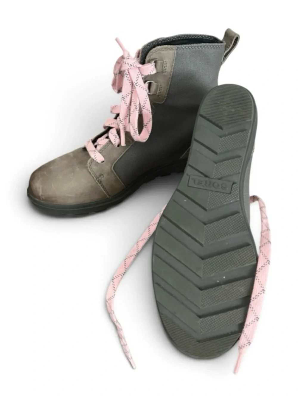 Evie II Nw Lace Sorel Wedge Boots with original box- gray/taupe